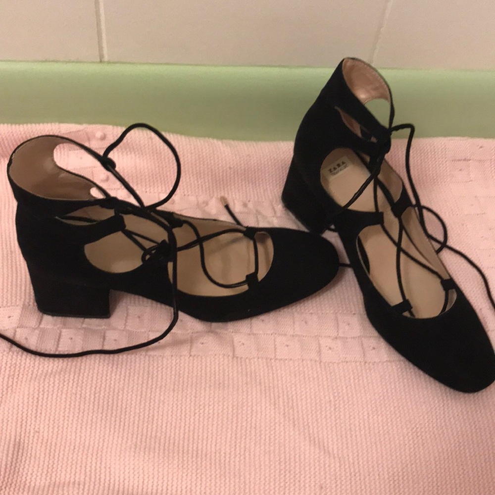 Black laced heels